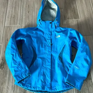 Women’s Northface shell Hyvent  jacket thumbnail 1