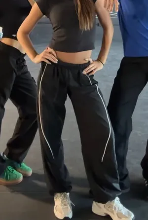 Lululemon License To Train Mid Rise Lightweight Jogger Black thumbnail 1