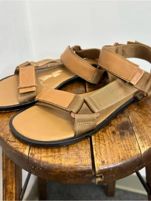 Vince Women's 6.5 Tan Strappy Leather Sport Sandals thumbnail 3