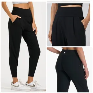 Vuori At Ease Herem pant thumbnail 2