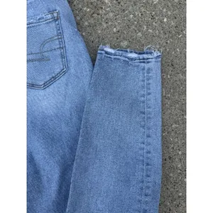 American Eagle Women's Stretch Mom Jeans Straight Leg SZ 4‎ Distressed thumbnail 9