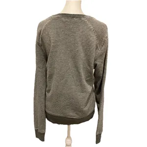 Abercrombie & Fitch Women’s Long Sleeve Crew Neck Medium thumbnail 4