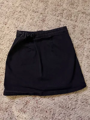 Old Navy Black Jean Skirt thumbnail 2
