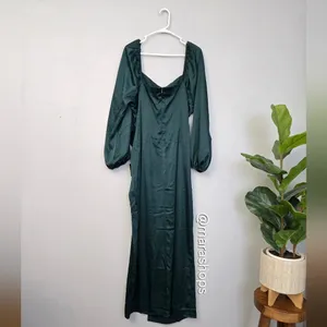 Lulu's Eternal Heart Emerald Green Satin Long Sleeve Maxi Dress thumbnail 8
