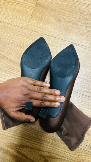 UNISA Brown Pointed Toe Ankle Boots thumbnail 10