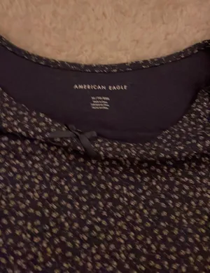American Eagle top thumbnail 3