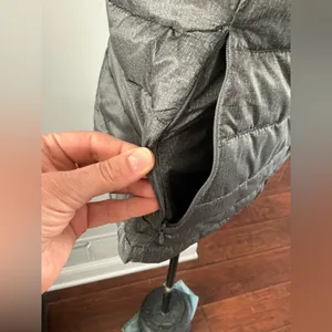 Lightweight puffer vest 🌷 Gray Size M thumbnail 4