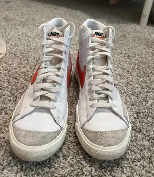 Nike White And Red Blazers thumbnail 5