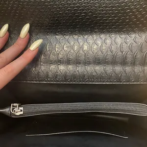 Leather Shoulder Bag Chain Purse for Women thumbnail 3