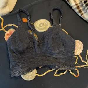 Hollister Lace navy bra thumbnail 3