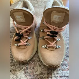 Sorel Like New Shoes Ankle Boots Brown Pink Women Size 5 Winter Boots Snow thumbnail 2