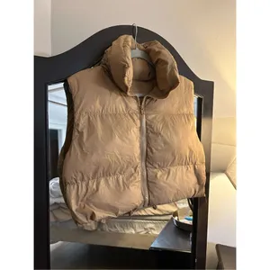 NEW Crop Puffer Vest Winter Lightweight M thumbnail 7