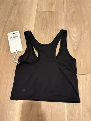 Lululemon thumbnail 2