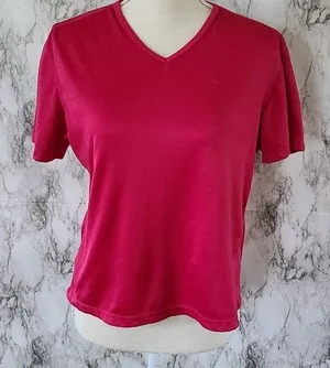 Nike v-neck tee size medium thumbnail 1