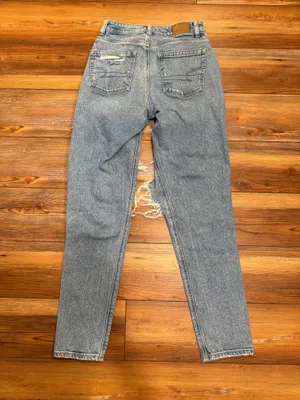 American Eagle Mom Jeans thumbnail 3
