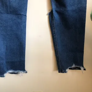 American Eagle Mom Jeans thumbnail 4