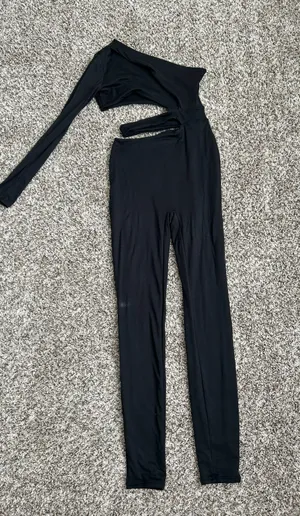 Sexy Asymmetrical Jumpsuit in Black Size M thumbnail 4