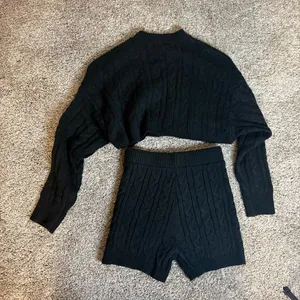 Zara Cable Knit Sweater and shorts set black size Small thumbnail 2