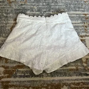 DO+BE White Ruffle Shorts thumbnail 2