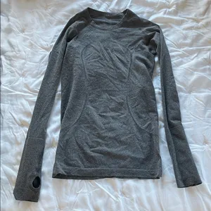 Lululemon Athletica Swiftly Tech Long Sleeve Heathered Black 4 Top thumbnail 1