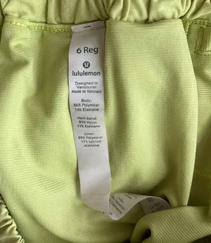 Lululemon 2.5” Shorts thumbnail 3