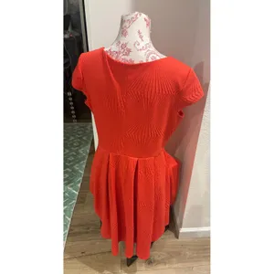 Sangria Red Textured Fit and Flare Dress Front Zip Cap Sleeve Size 14 Festive‎ thumbnail 3
