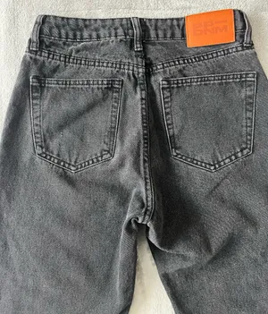 Princess Polly Ripped Black Jeans thumbnail 5