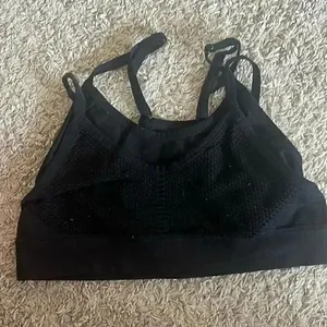 ASICS sports bra Medium thumbnail 1