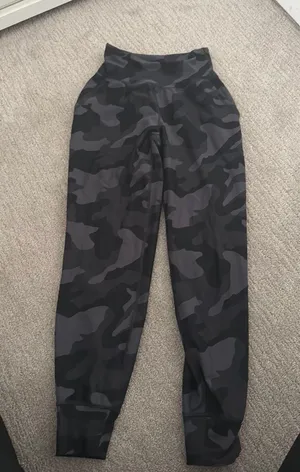 Camo Joggers thumbnail 2