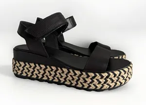 SOREL Cameron Flatform Sandals Women's 9 Black Leather Platform NL4012-010 thumbnail 1