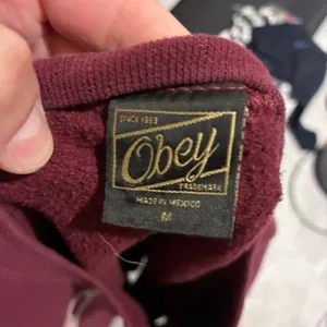 Obey Burgundy Maroon Paisley Logo Crewneck Sweatshirt Womens Medium Streetwear thumbnail 4