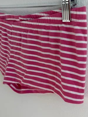 Brandy Melville pink & white striped shorts thumbnail 4