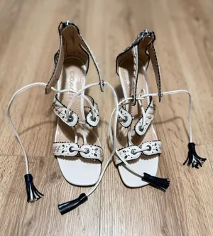 Coach Bella Heel Women's Lace Up Sandals Chalk White Snakeskin Tassel Size 6.5 thumbnail 1