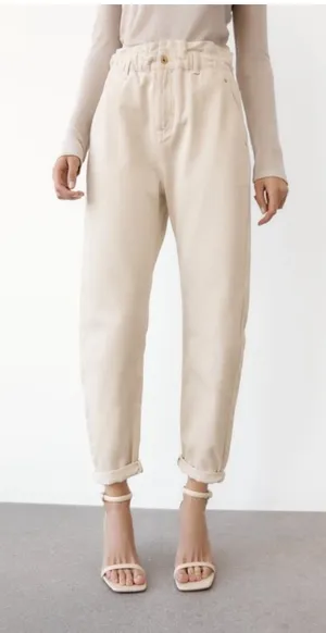 Zara baggy high waisted paperbag jeans in Ecru.....size US 2 thumbnail 1