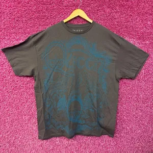 Queen A Night at the Opera Album Zodiac Crest Band Tee 3XL thumbnail 1