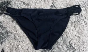 bikini bottoms thumbnail 1
