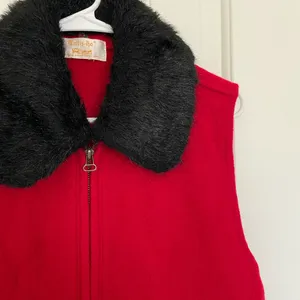 Vintage Tally Ho women’s vest 100% wool‎ faux fur collar zip red fashion thumbnail 2