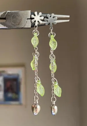 Handmade Kawaii fairy whimsical boho style heart & leaf chain dangle earrings ⭐️🍃🌀 thumbnail 1