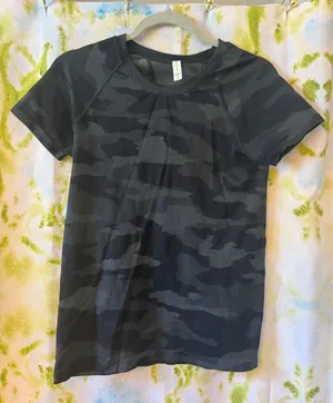 Athleta Women’s short sleeve tee. Size medium. Camo thumbnail 1