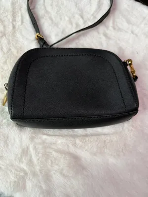 Marc Jacob’s Black crossbody bag with gold hardware thumbnail 4