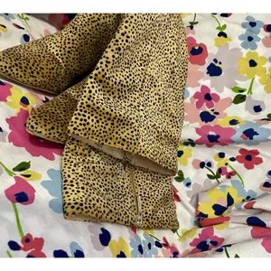 Crown & Ivy Azalea Cheetah Sz6 Knee High Fabric Pointy Toe Side Zip Boots thumbnail 11