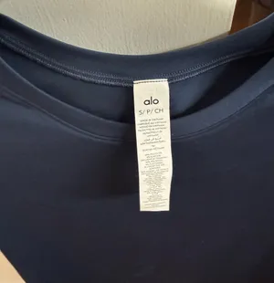 ALO Yoga Navy Cropped Short-Sleeve Crewneck Top thumbnail 6