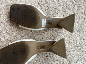 White heels Size 6.5 thumbnail 4