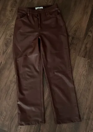 Abercrombie & fitch the 90s straight ultra high rise leather brown pants thumbnail 1