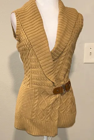 Laurn RALPH LAUREN Women's Sleeveless Cable Knit Buckel Brown Sweater Size Med thumbnail 1