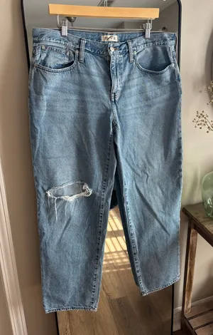 Madewell Low-Rise Jeans thumbnail 1