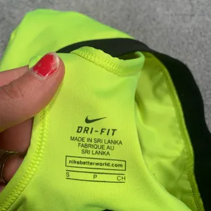 Nike Pro Women's Bright Yellow Sports Bra thumbnail 8