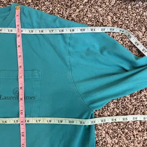 Laura James Large Long Sleeve Turquoise Graphic Tee Southern Comforts Football thumbnail 7