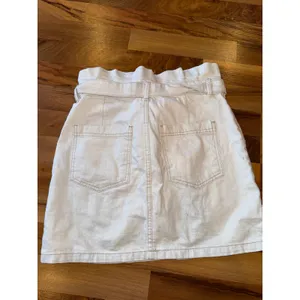 Free People Paperbag Waist Tie‎ Belt tan Mini Skirt Beige Size 8 summer vacation thumbnail 5