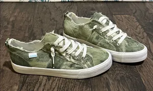 Green Canvas Women's Athletic Shoes Size 8 thumbnail 1